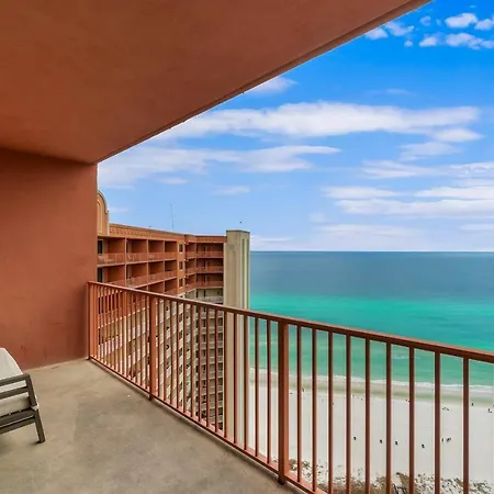 Ocean-View Pcb Penthouse In Shores Of Panama!
